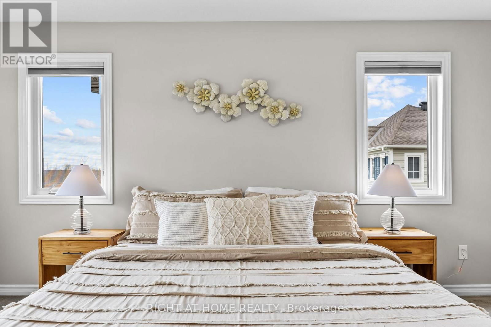724 JUNEBERRY LANE Image 23