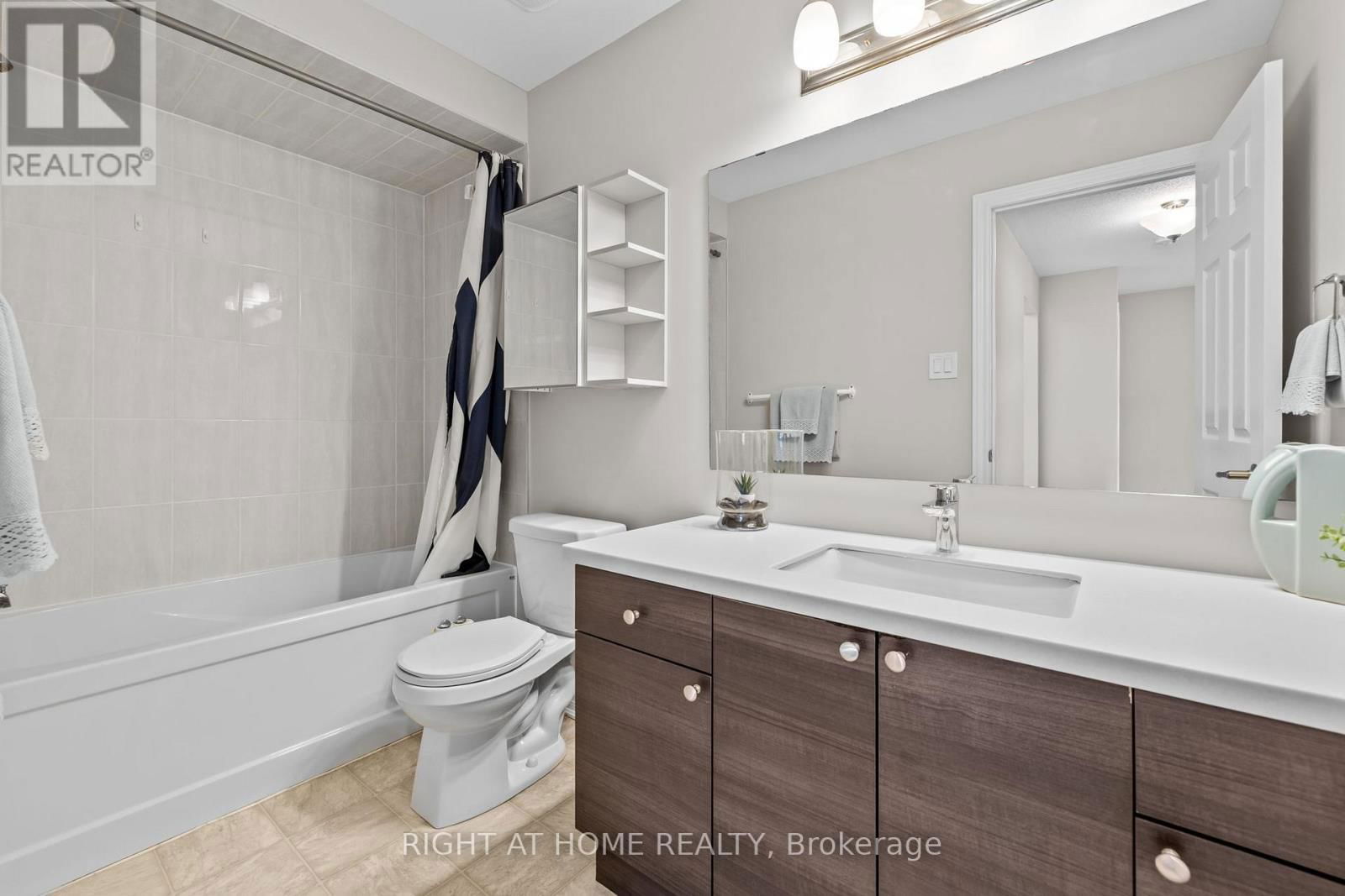 724 JUNEBERRY LANE Image 30
