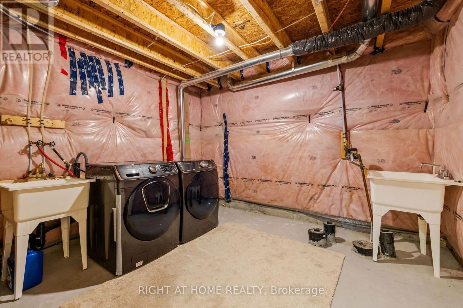 724 JUNEBERRY LANE Image 34