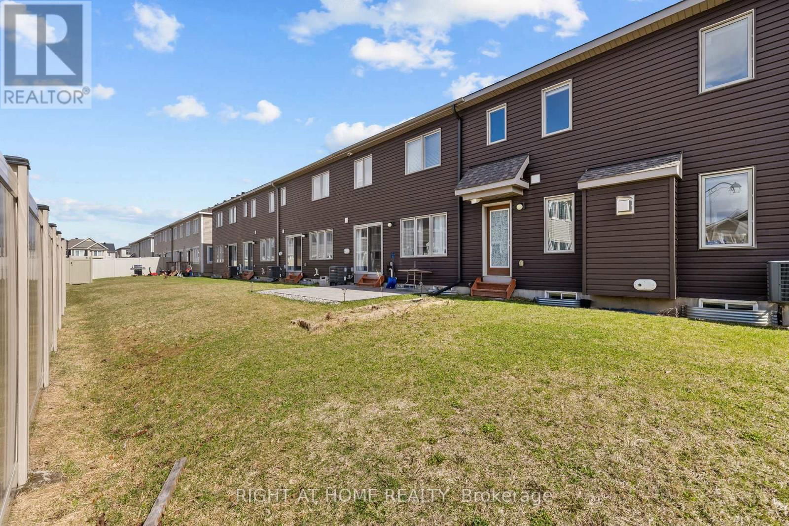 724 JUNEBERRY LANE Image 36