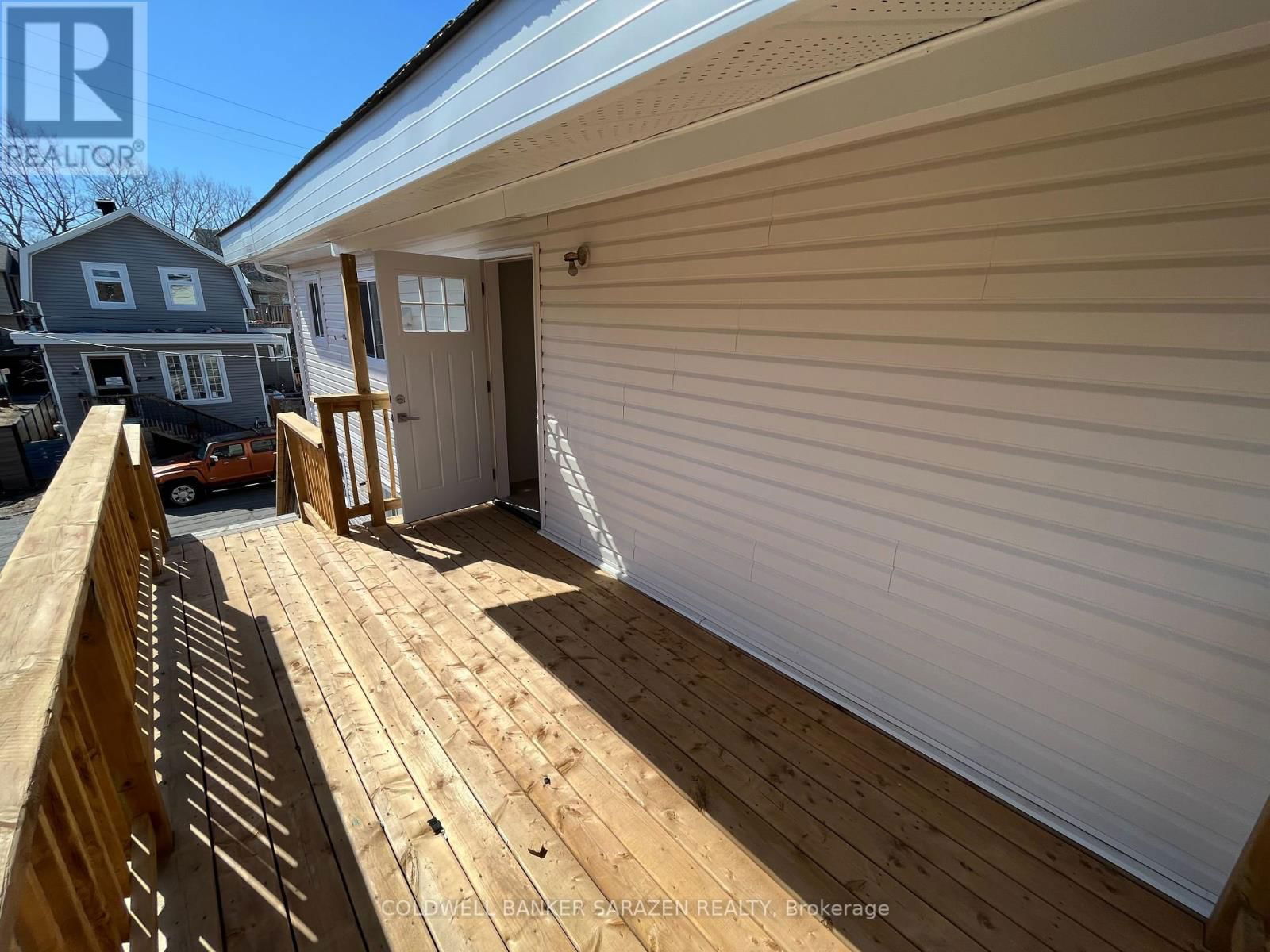 2 - 136 DESCHAMPS AVENUE Image 18