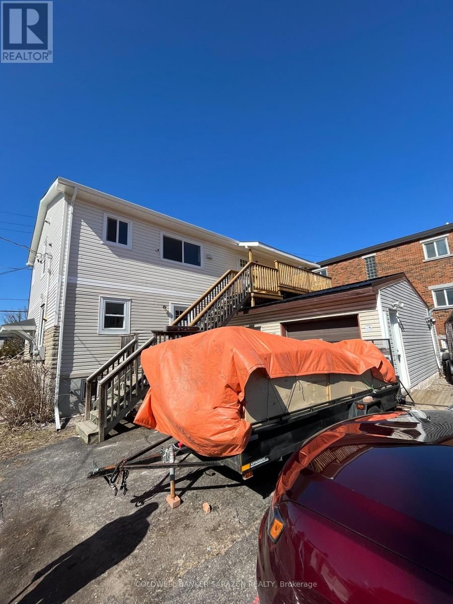 2 - 136 DESCHAMPS AVENUE Image 20