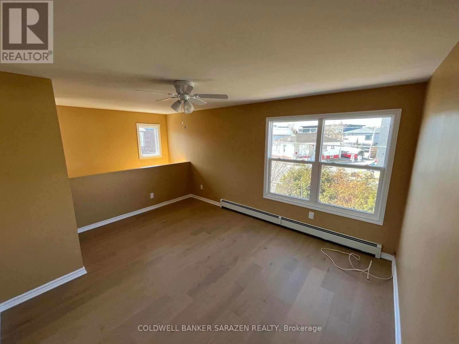 2 - 136 DESCHAMPS AVENUE Image 6