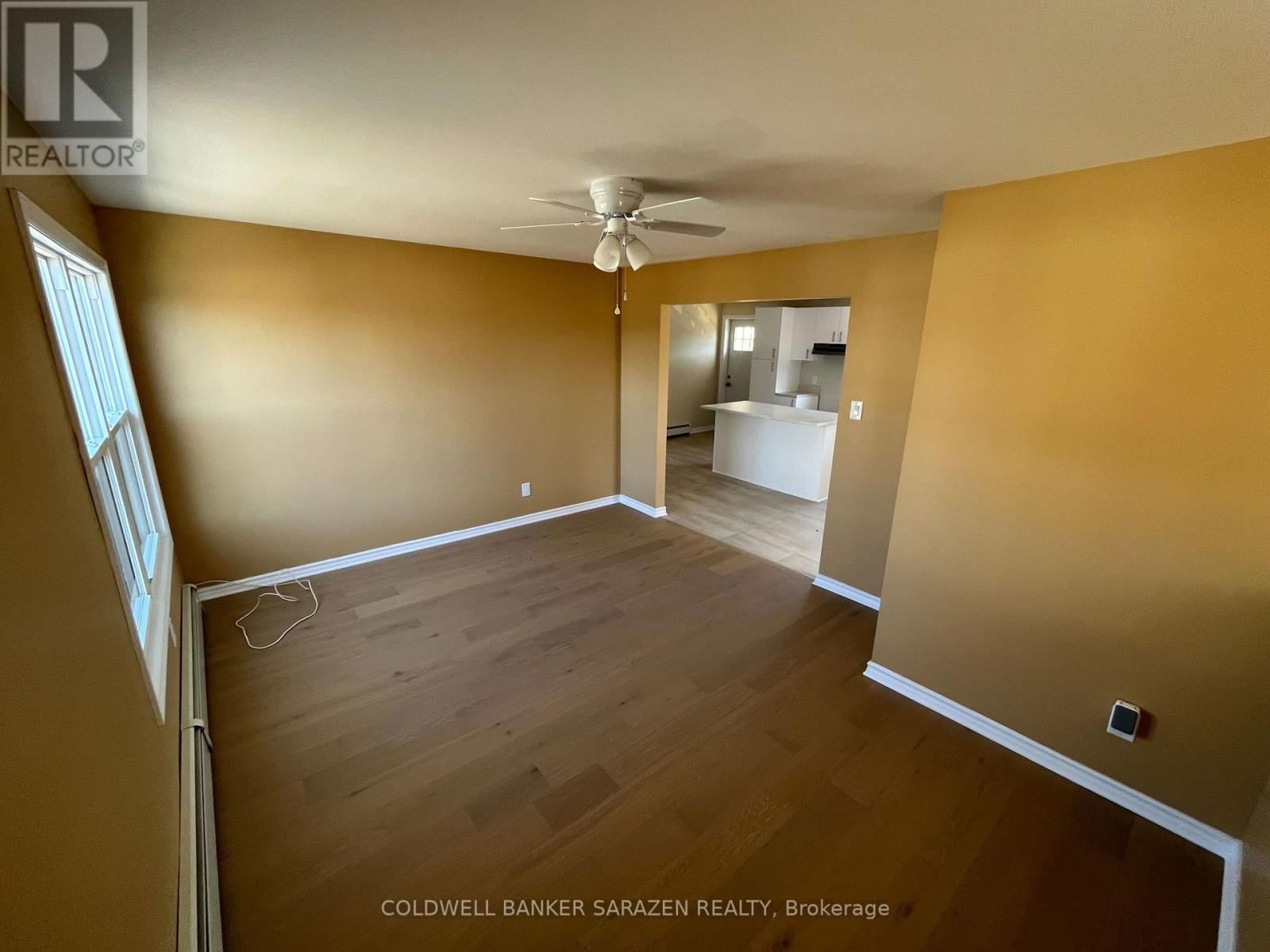 2 - 136 DESCHAMPS AVENUE Image 7