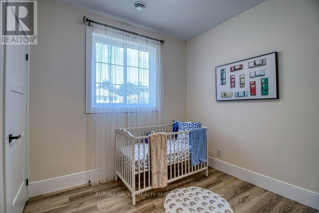 109 PENROSE STREET Image 14