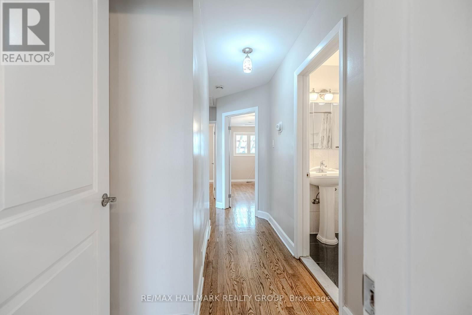 799 TROJAN AVENUE Image 18