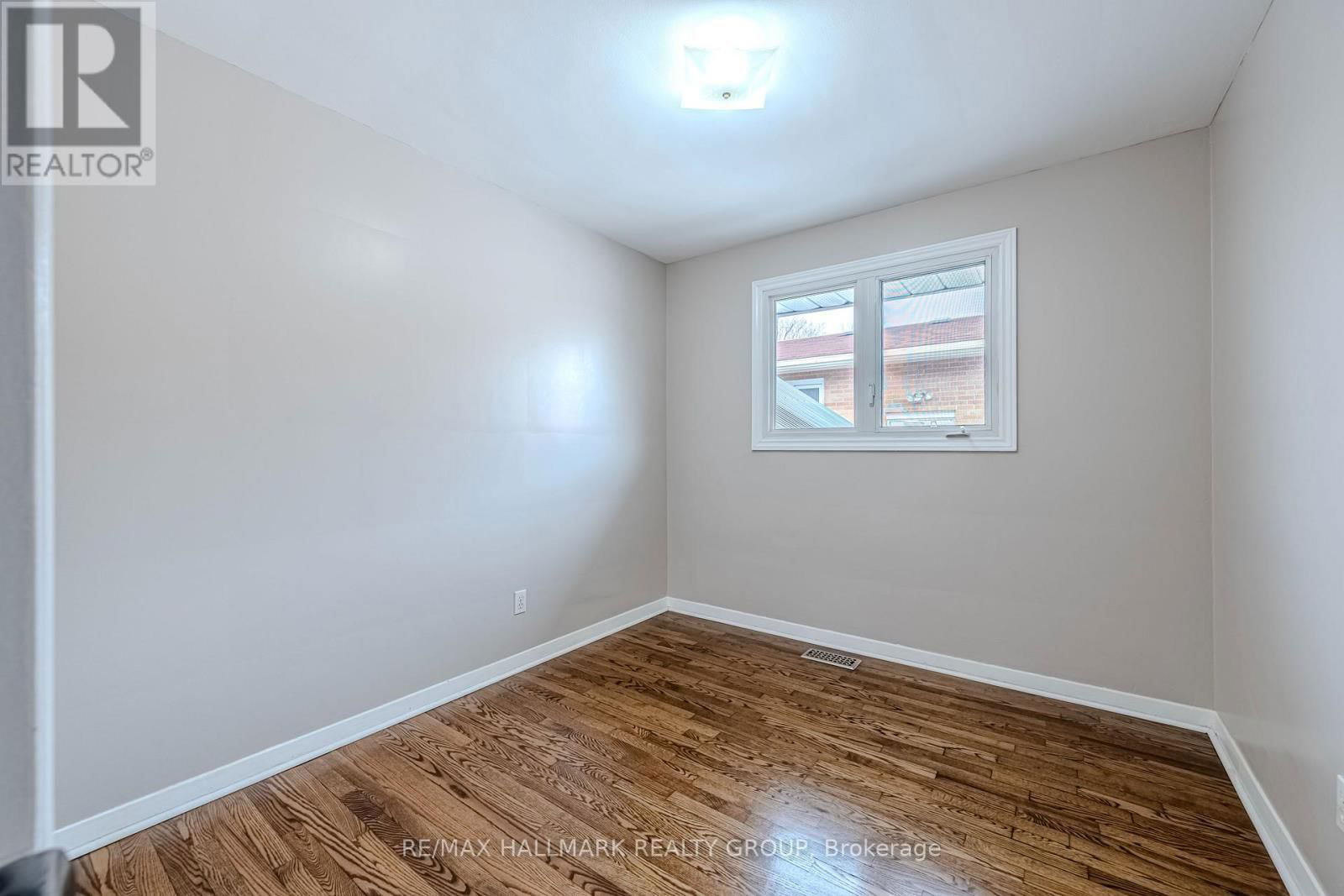 799 TROJAN AVENUE Image 25