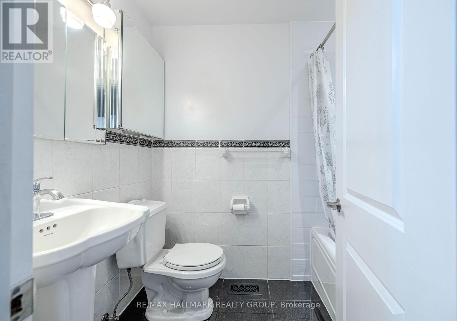 799 TROJAN AVENUE Image 28