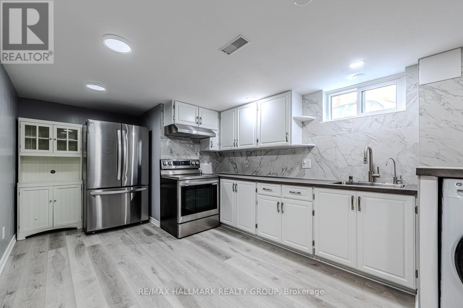 799 TROJAN AVENUE Image 33