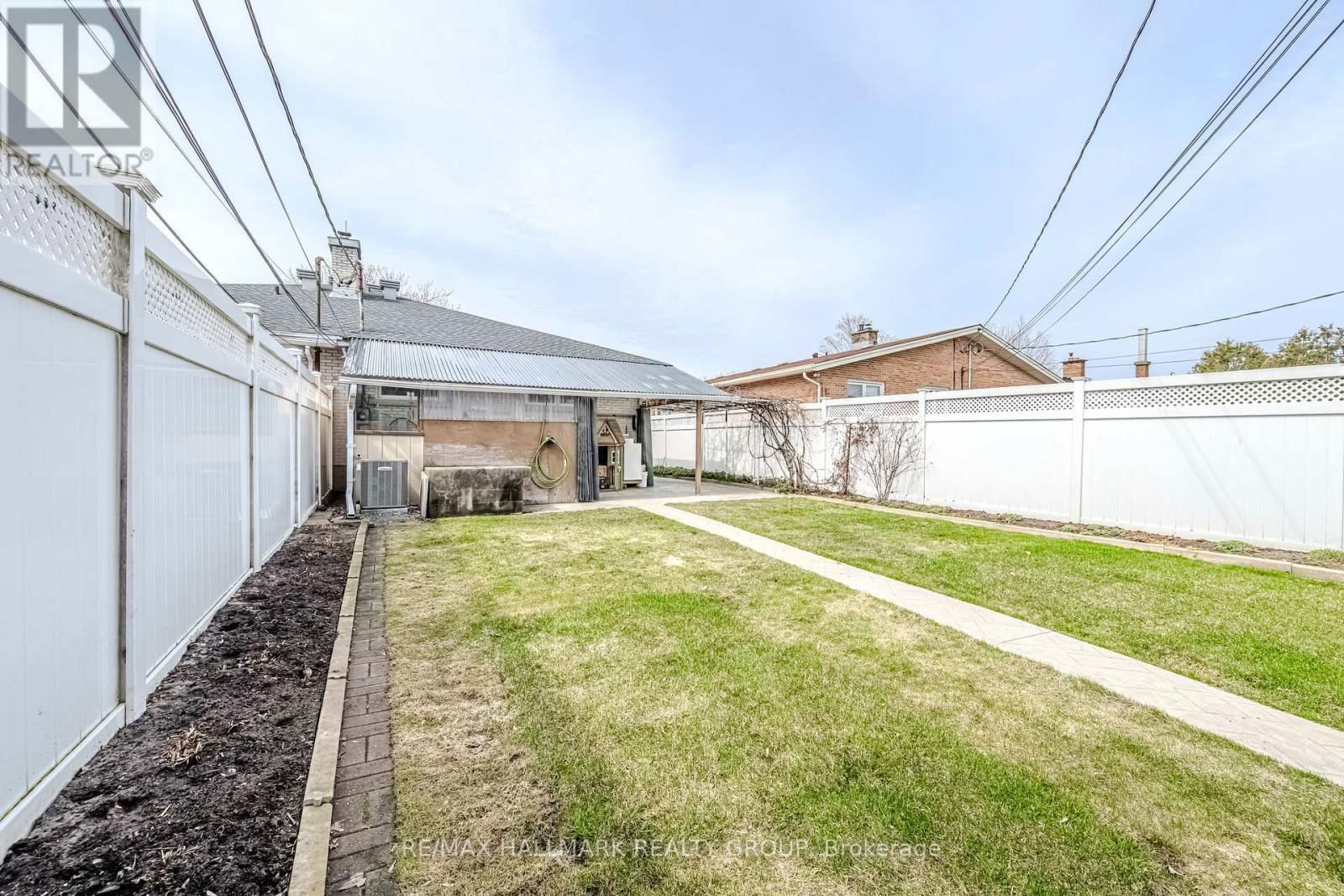 799 TROJAN AVENUE Image 44