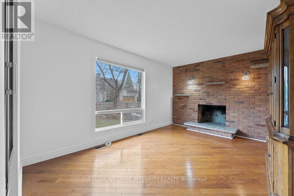 62 CHIPPEWA AVENUE Image 15