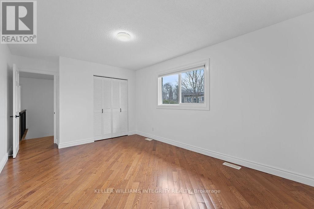 62 CHIPPEWA AVENUE Image 19
