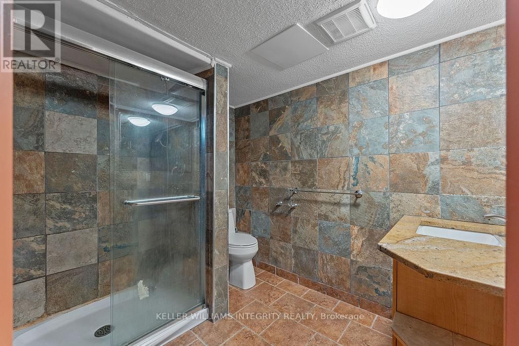 62 CHIPPEWA AVENUE Image 42