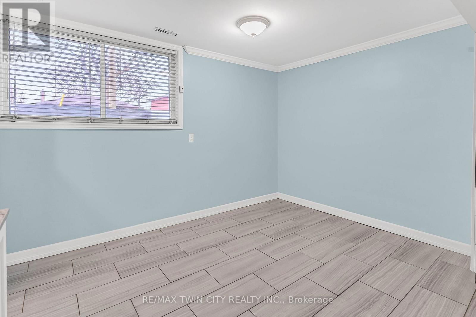 1 - 31 SOUTHDALE AVENUE Image 15