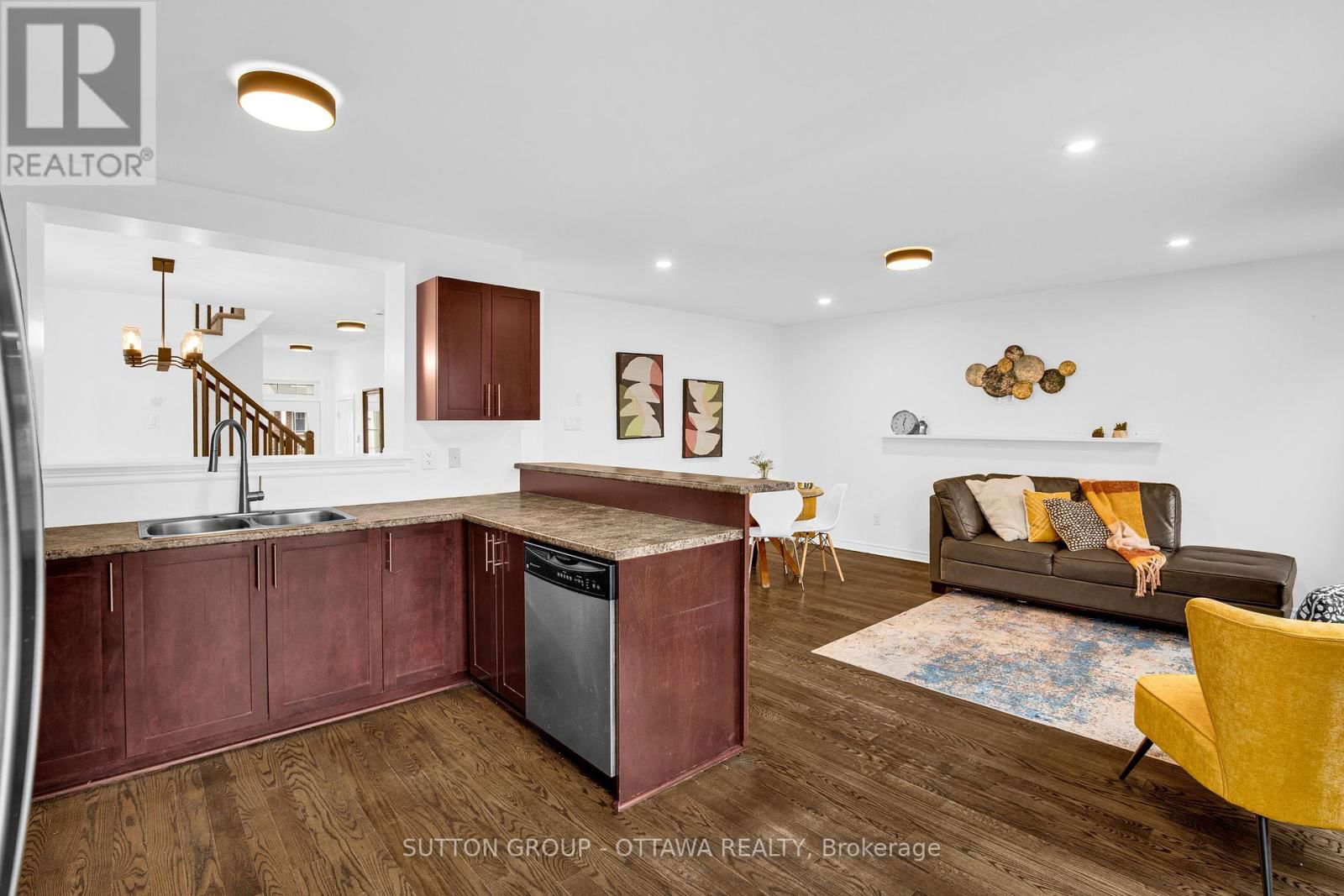3123 BURRITTS RAPIDS PLACE Image 12
