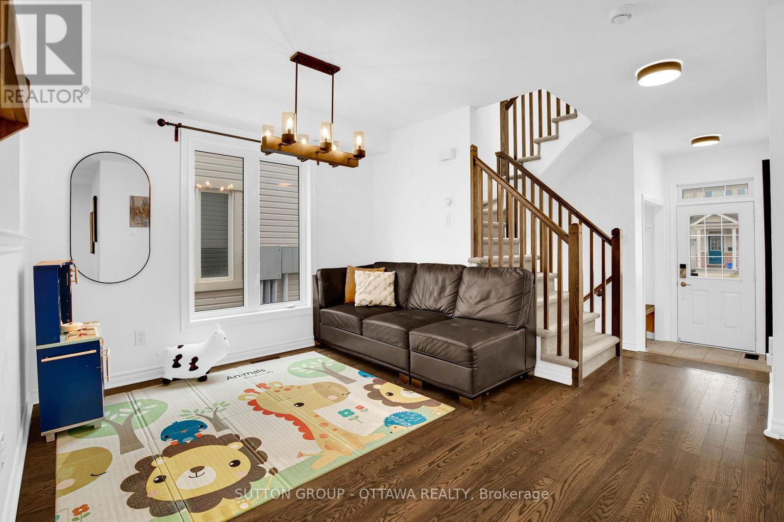 3123 BURRITTS RAPIDS PLACE Image 3