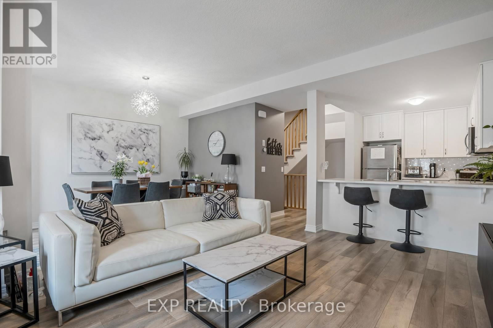 41 - 27 RACHEL DRIVE Image 9