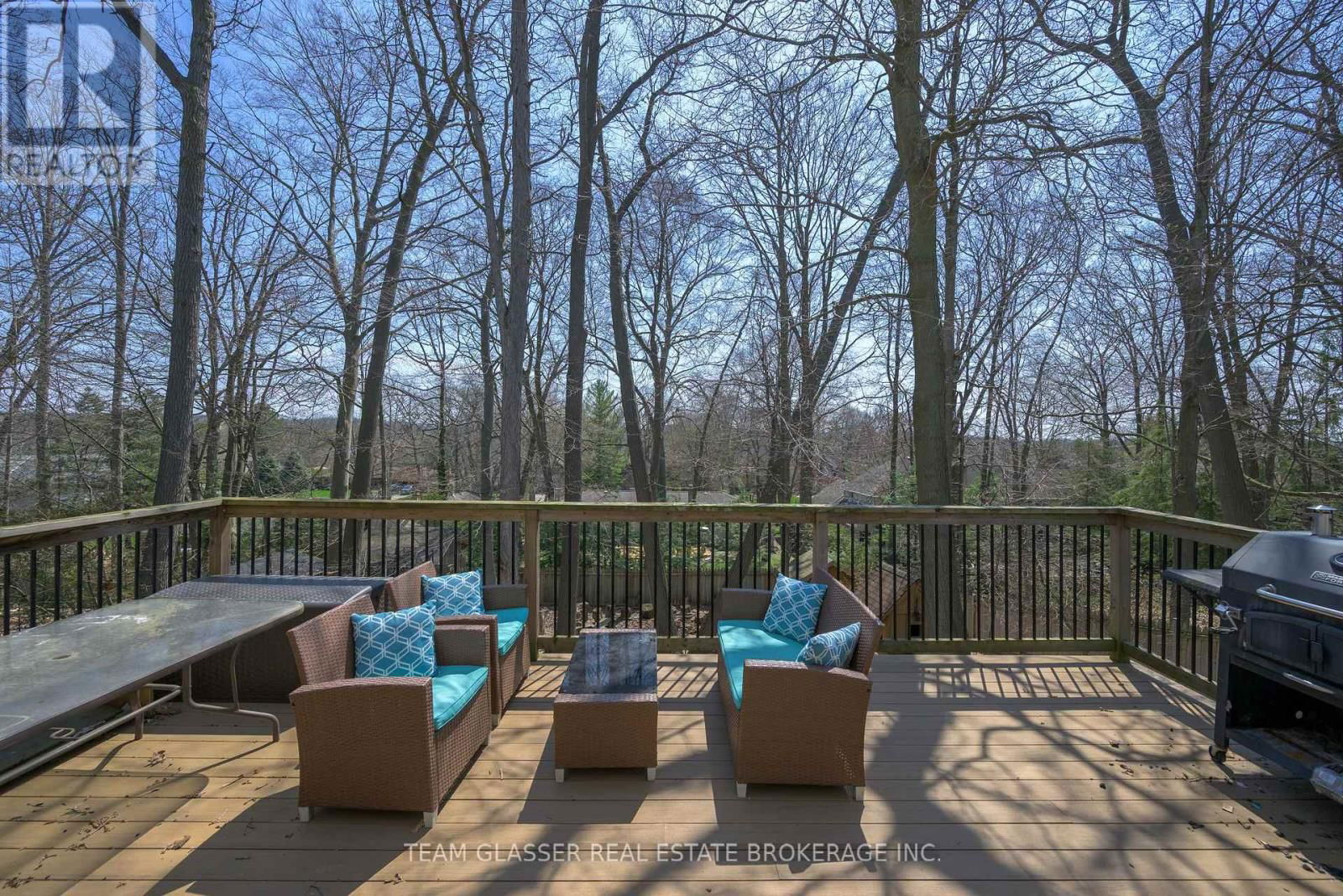 51 BIRCHCREST DRIVE Image 13