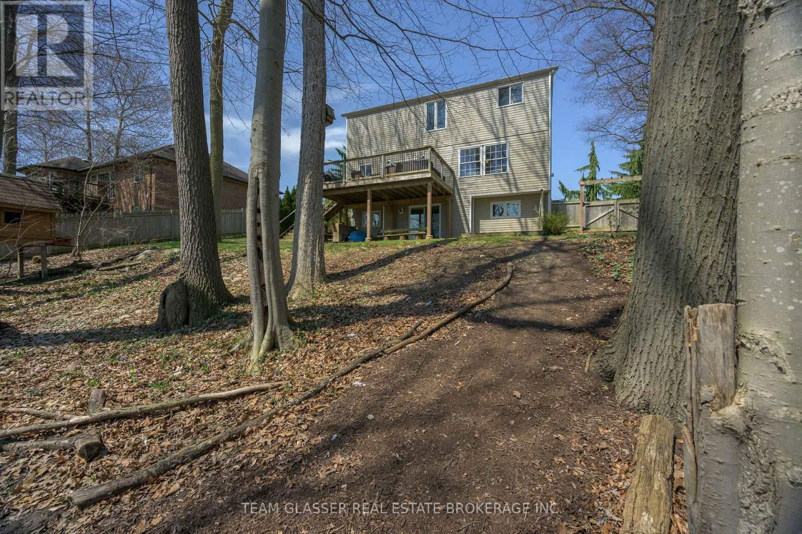 51 BIRCHCREST DRIVE Image 15