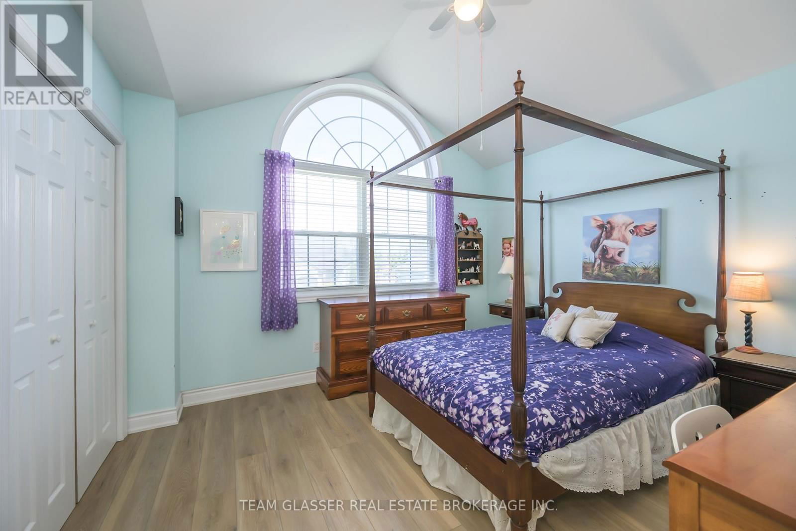 51 BIRCHCREST DRIVE Image 34