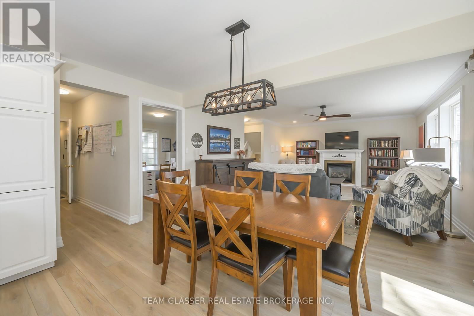 51 BIRCHCREST DRIVE Image 5