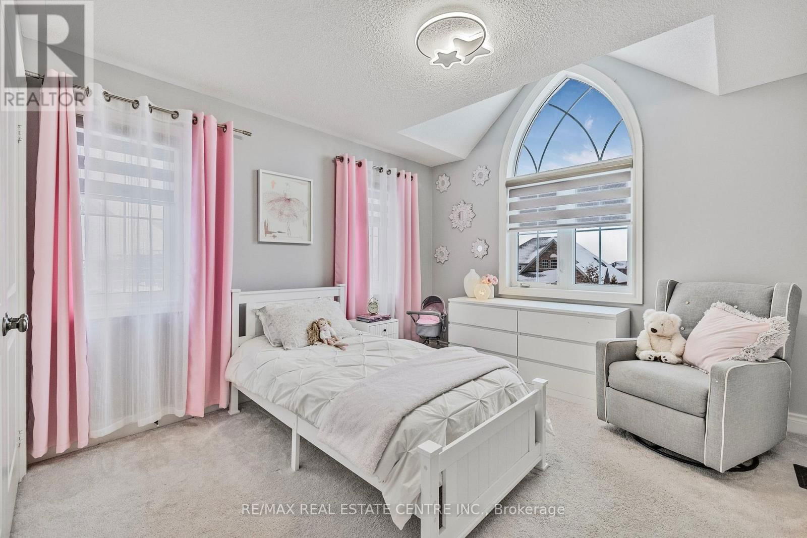 5 SKELTON STREET Image 26