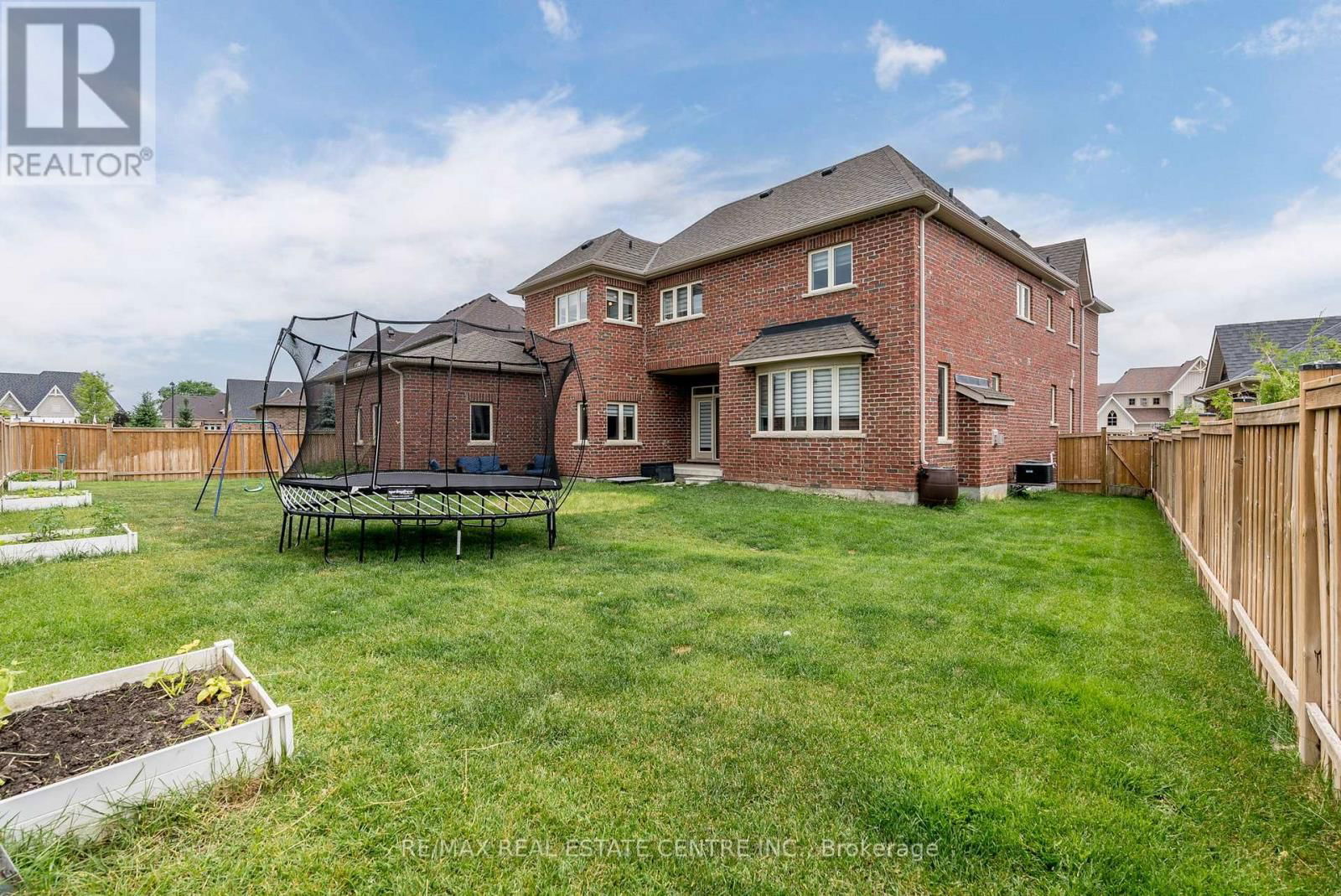 5 SKELTON STREET Image 45
