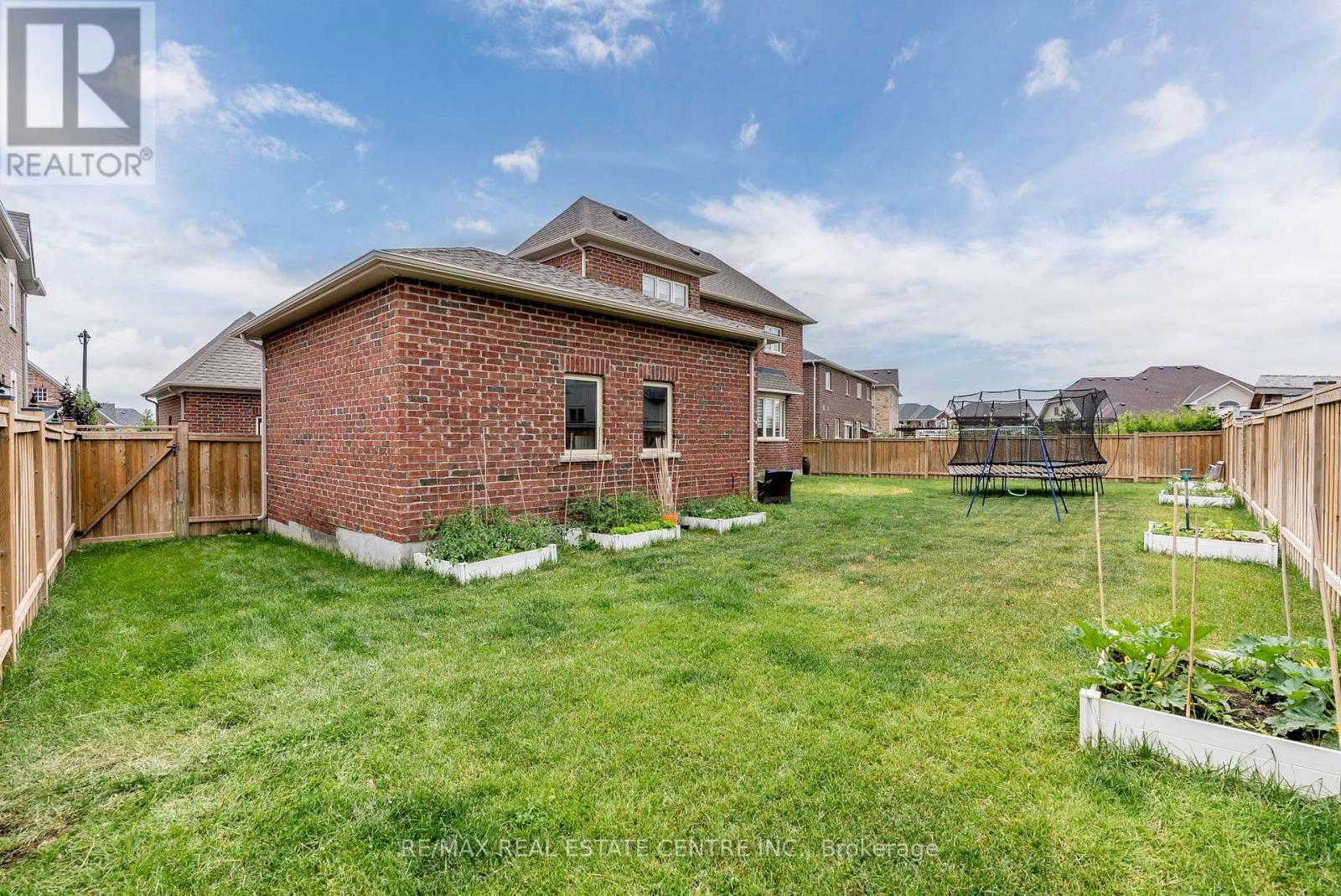5 SKELTON STREET Image 46