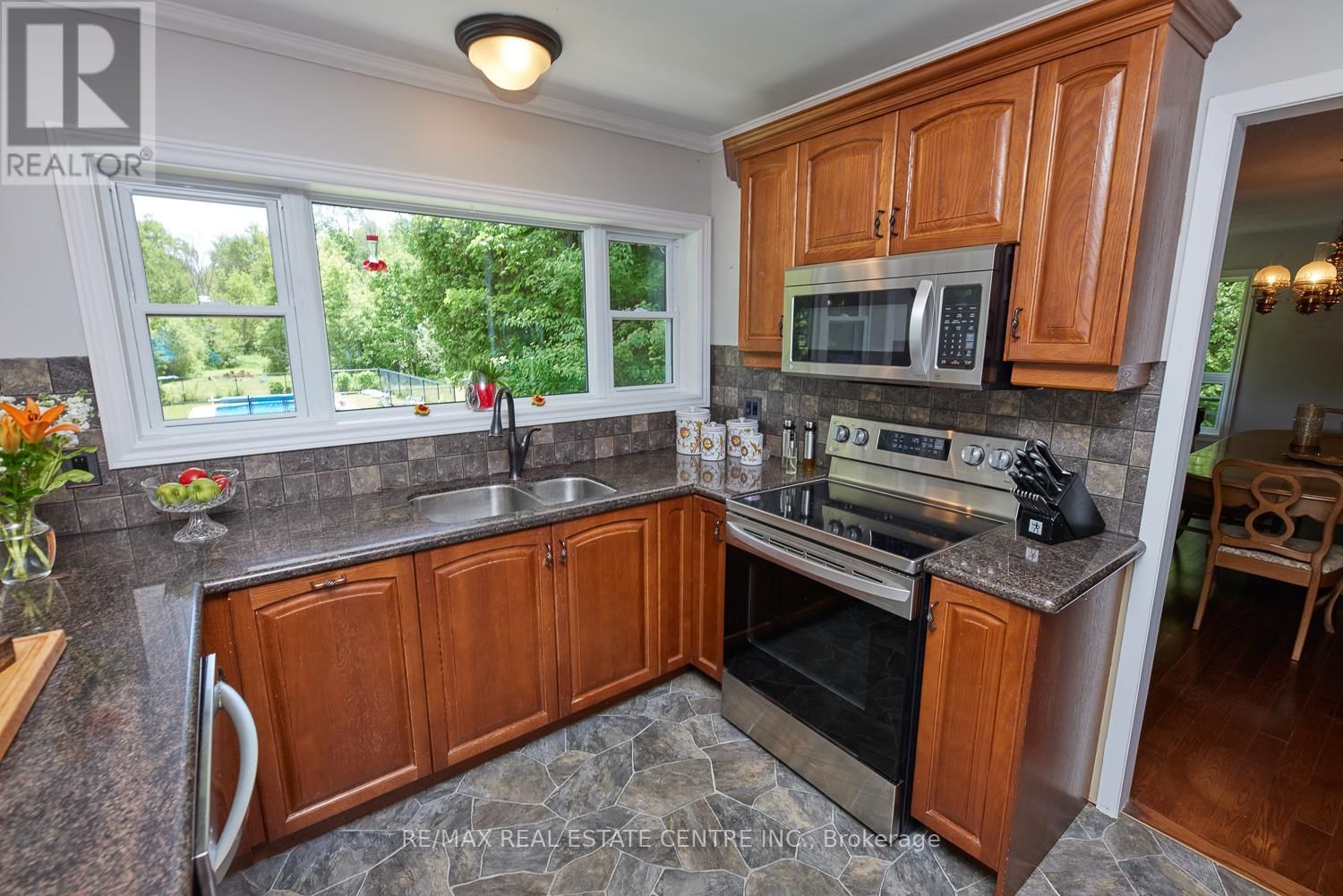 7 MCCUTCHEON ROAD Image 24