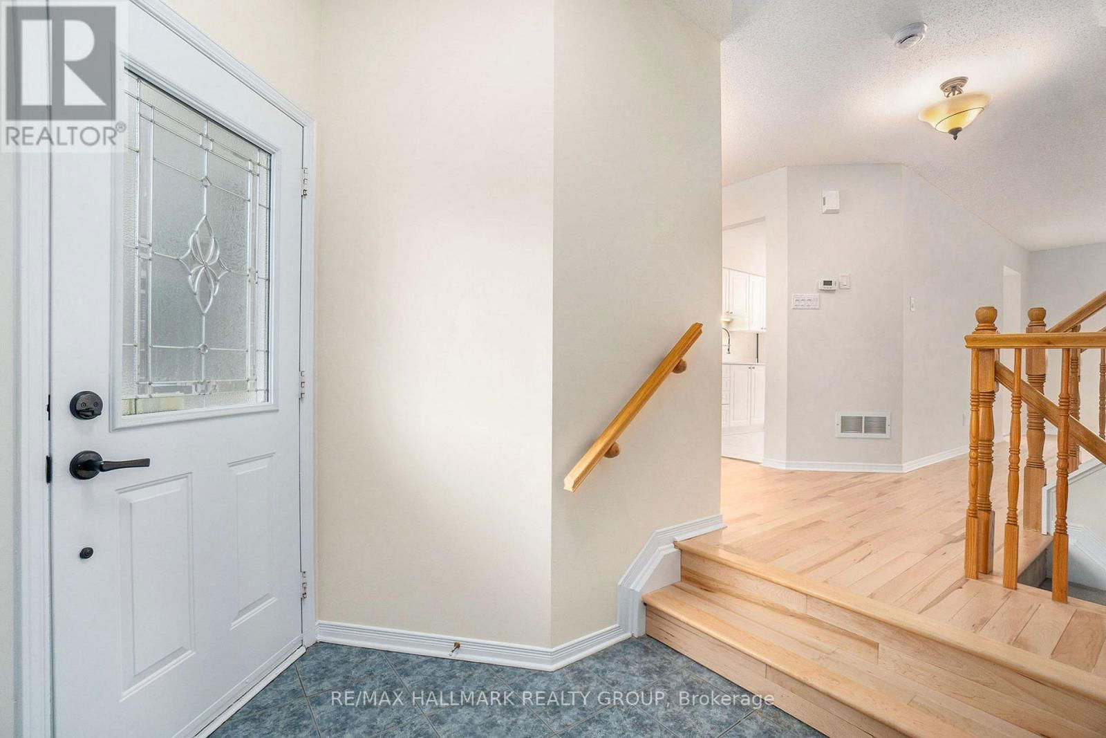 2052 BREEZEWOOD STREET Image 2