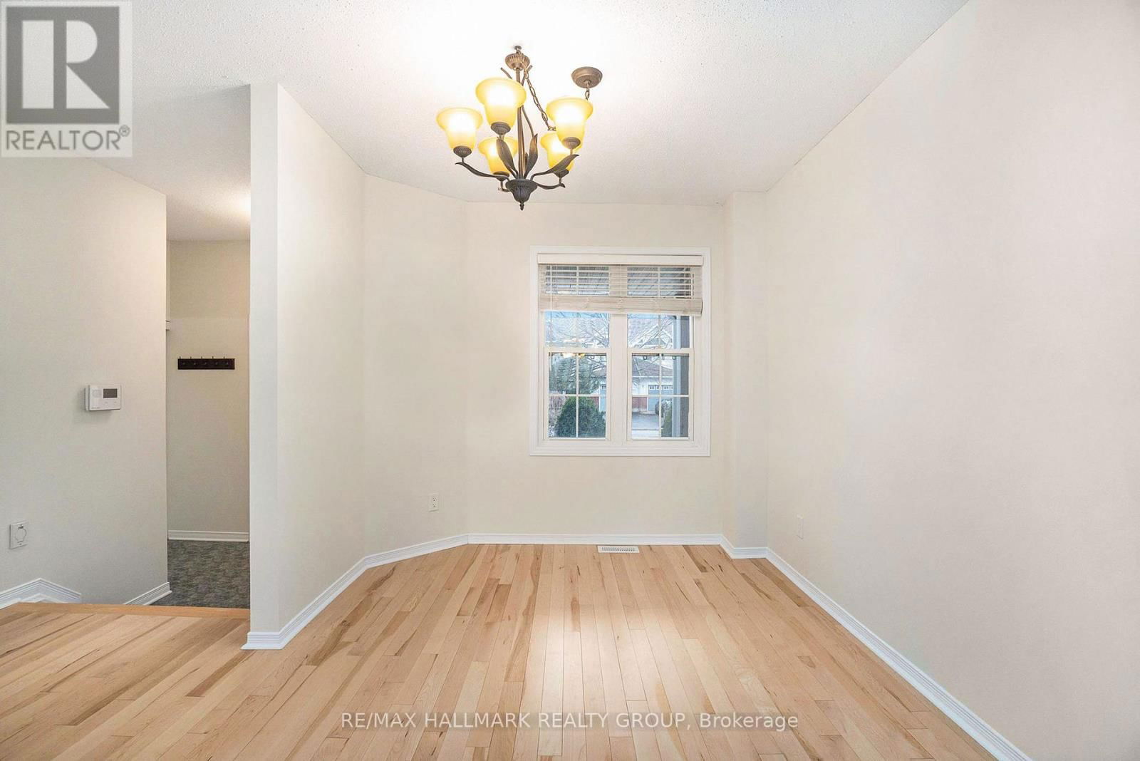 2052 BREEZEWOOD STREET Image 6