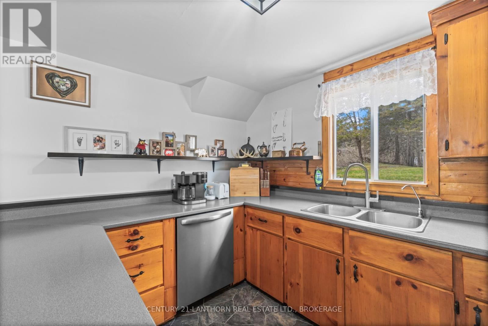 7993 PERTH ROAD Image 31
