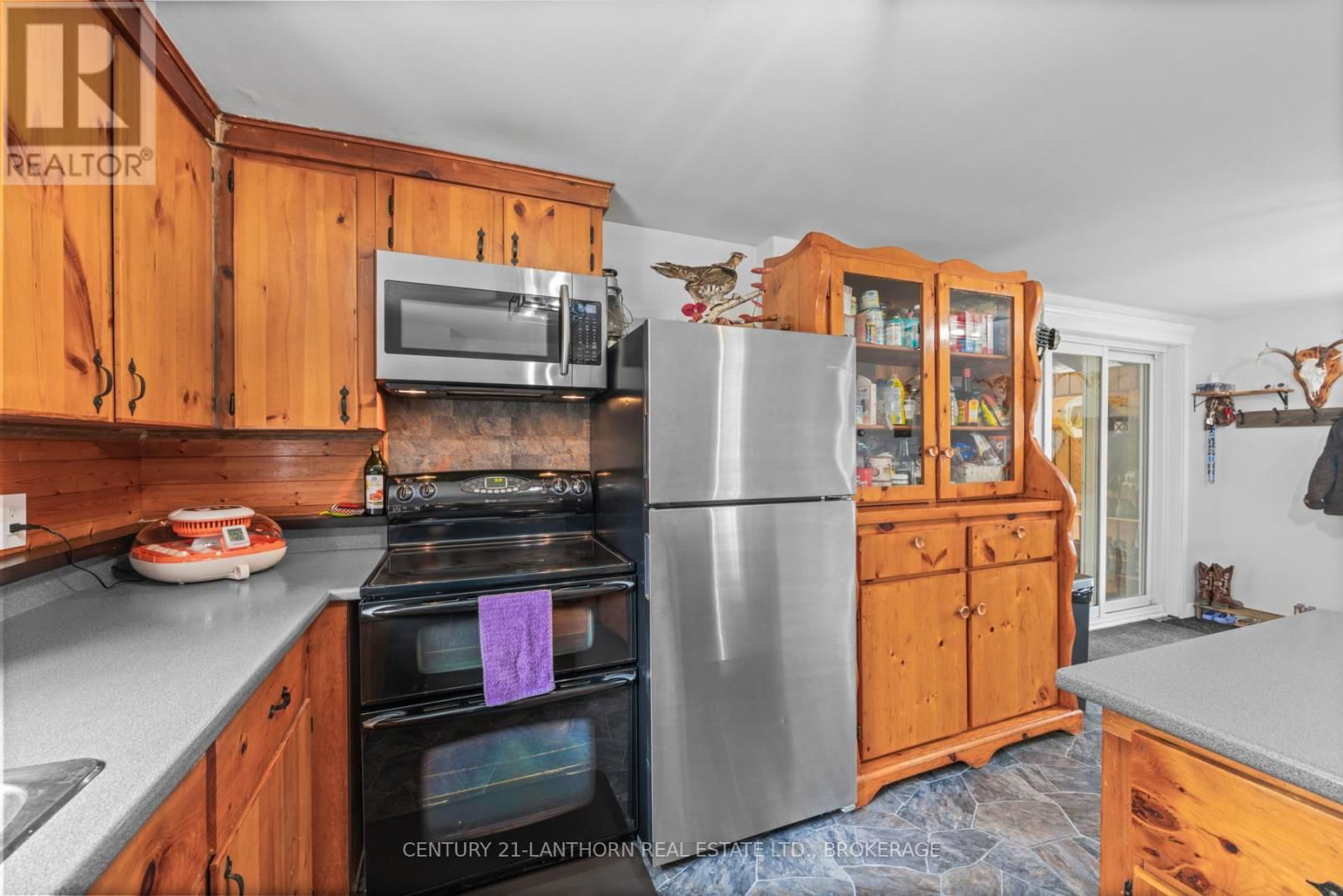 7993 PERTH ROAD Image 32