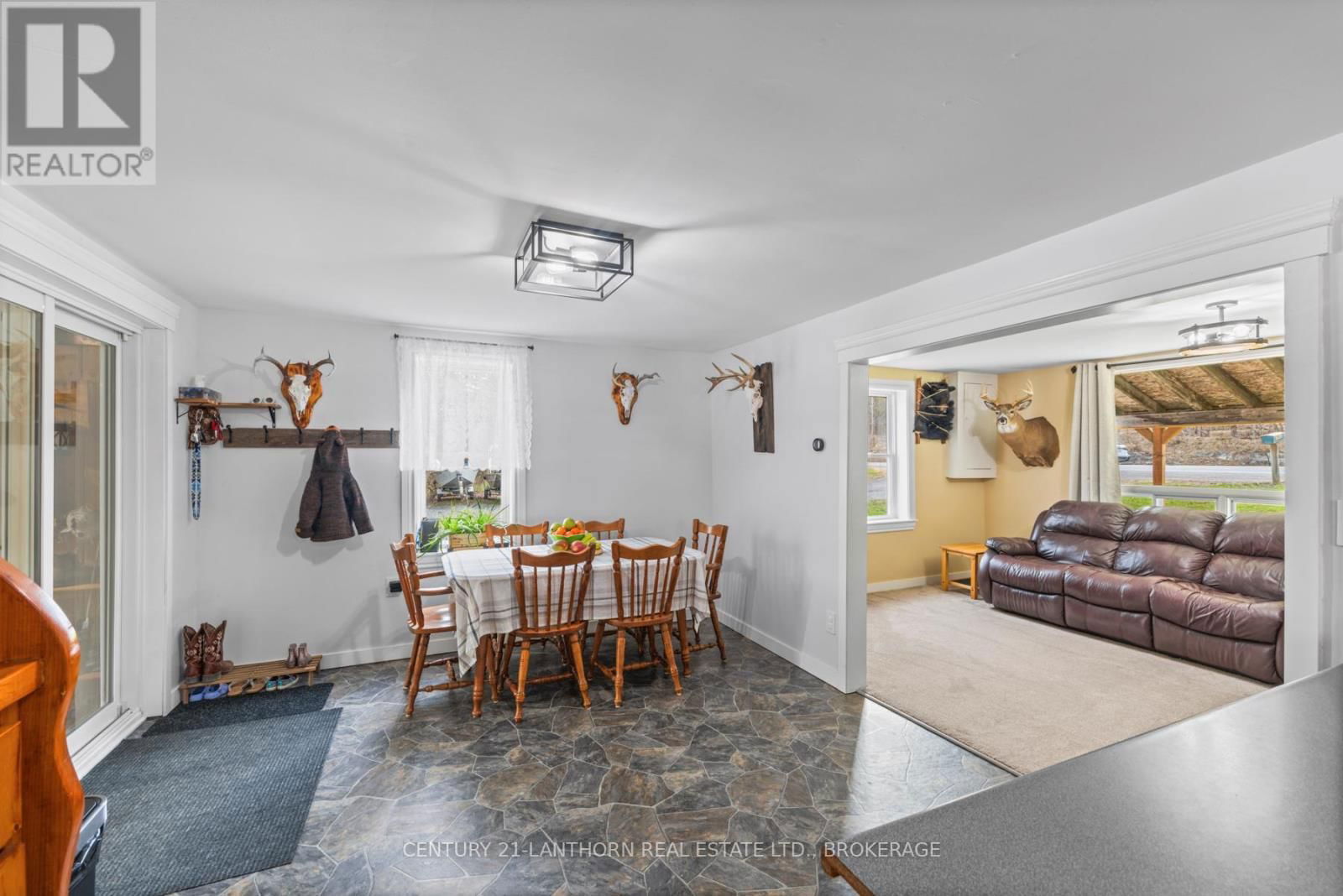 7993 PERTH ROAD Image 33