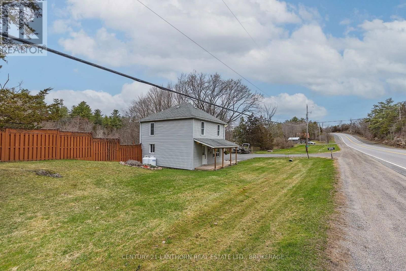 7993 PERTH ROAD Image 6