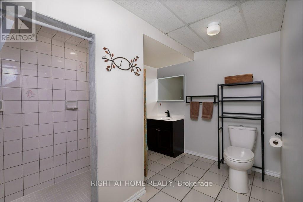 550 QUEEN STREET EAST Image 36