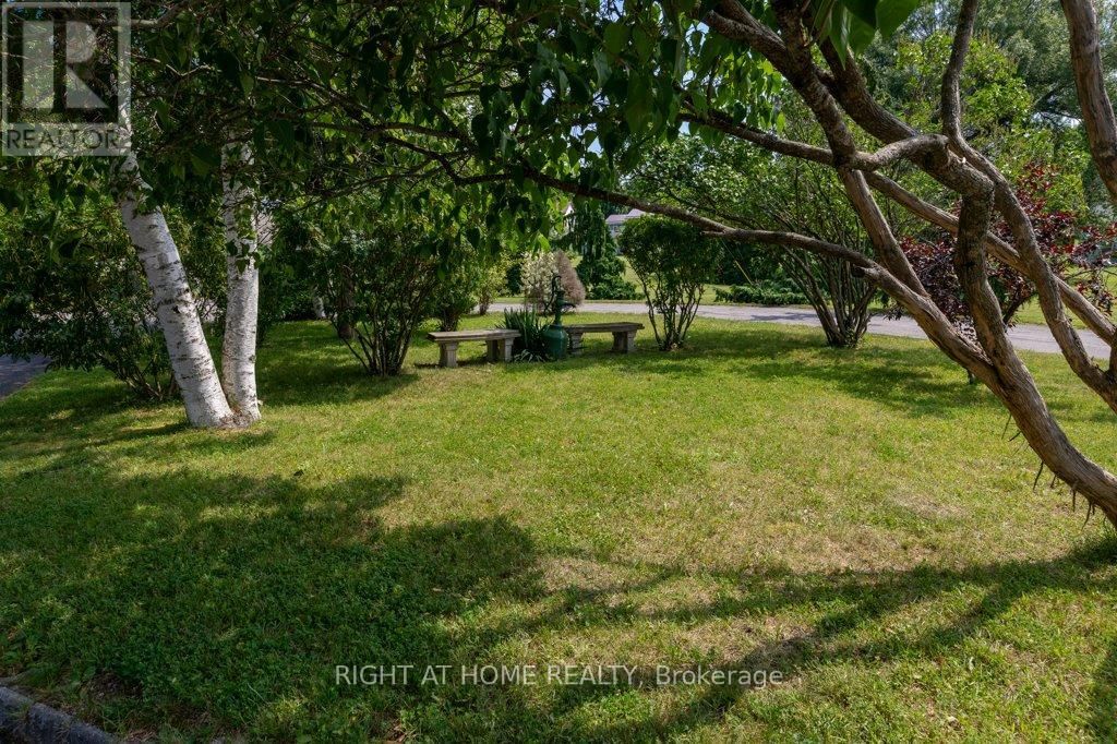 550 QUEEN STREET EAST Image 46