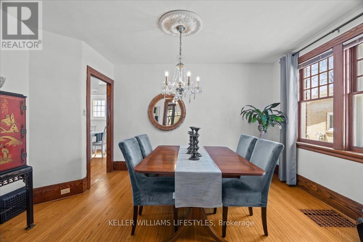 803.5 MAITLAND STREET Image 12