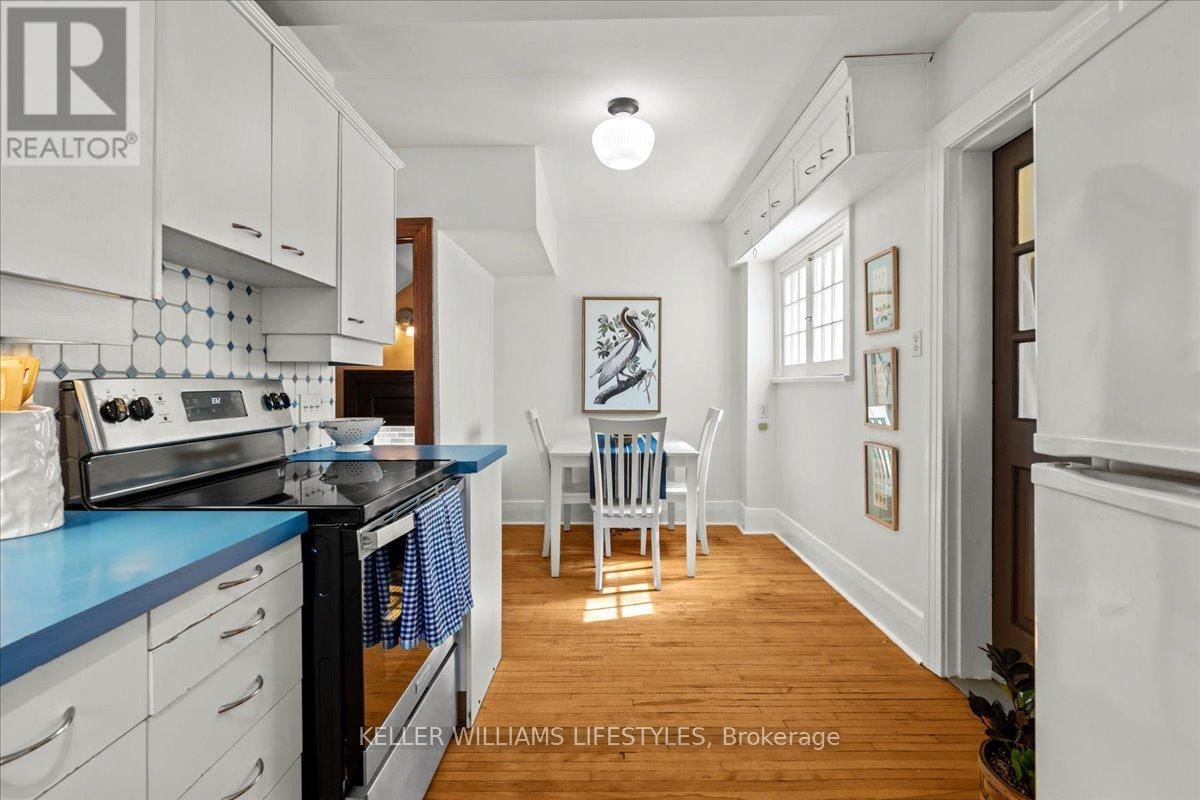 803.5 MAITLAND STREET Image 17