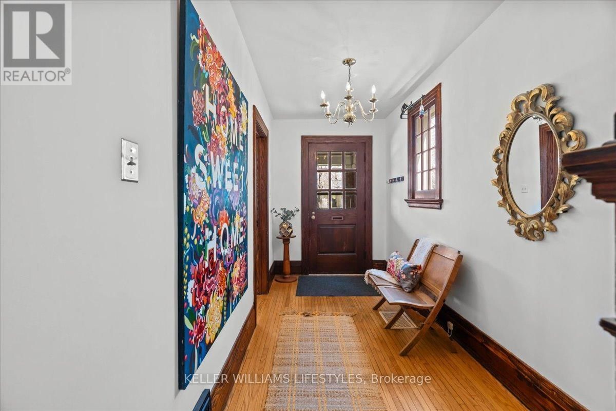 803.5 MAITLAND STREET Image 6