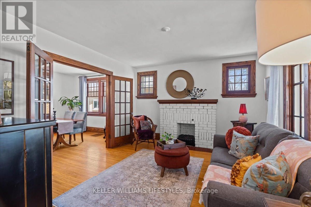 803.5 MAITLAND STREET Image 9