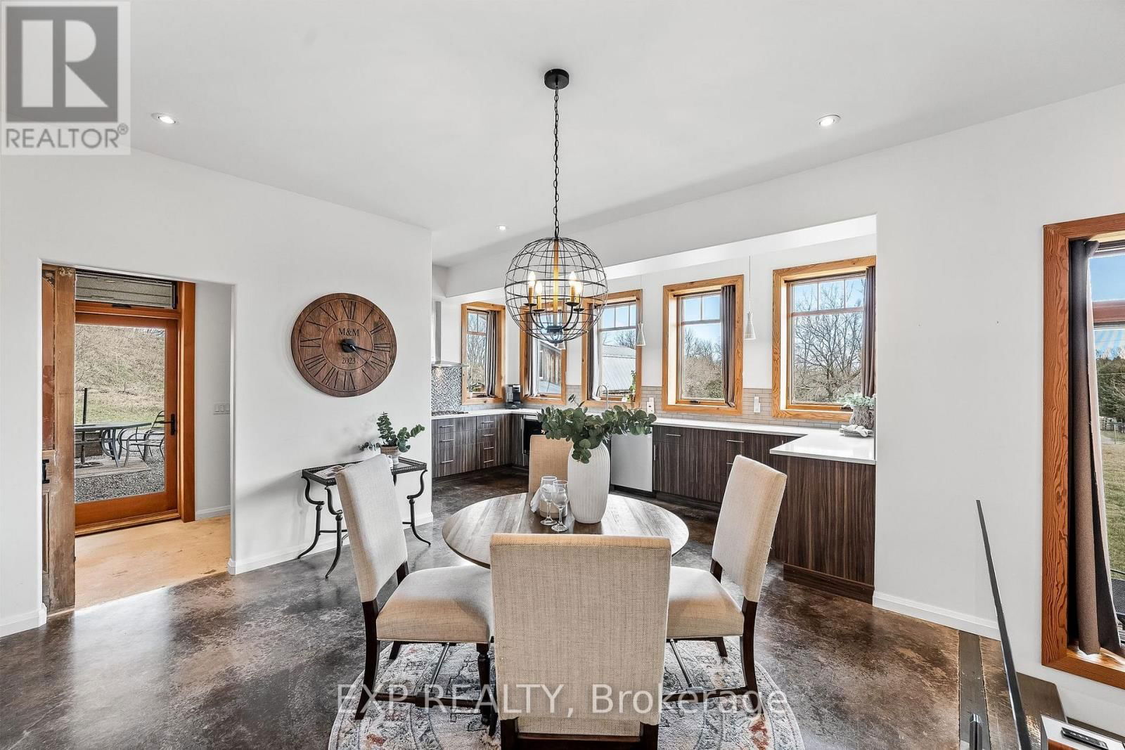 106 VICTORIA STREET Image 11