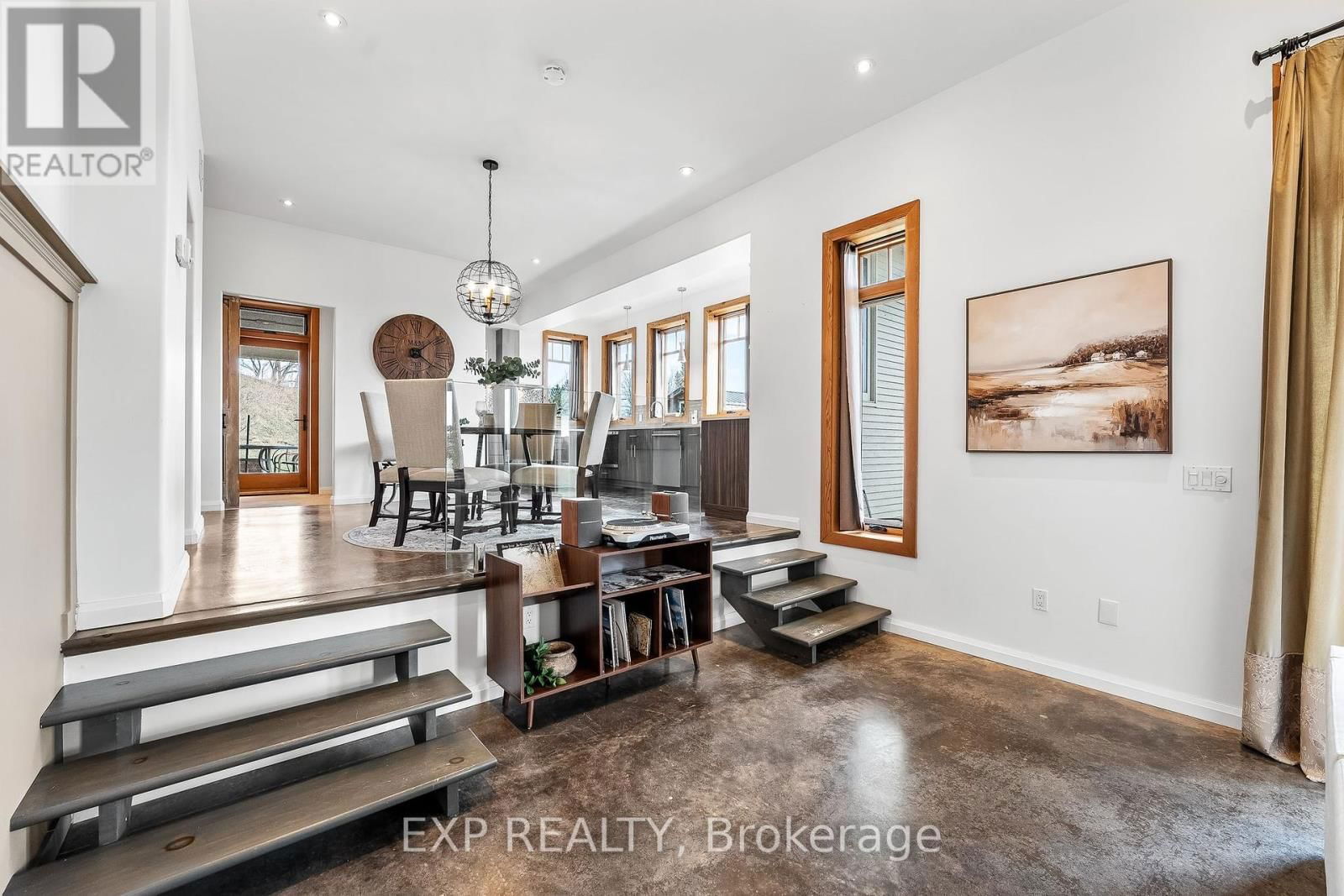 106 VICTORIA STREET Image 22