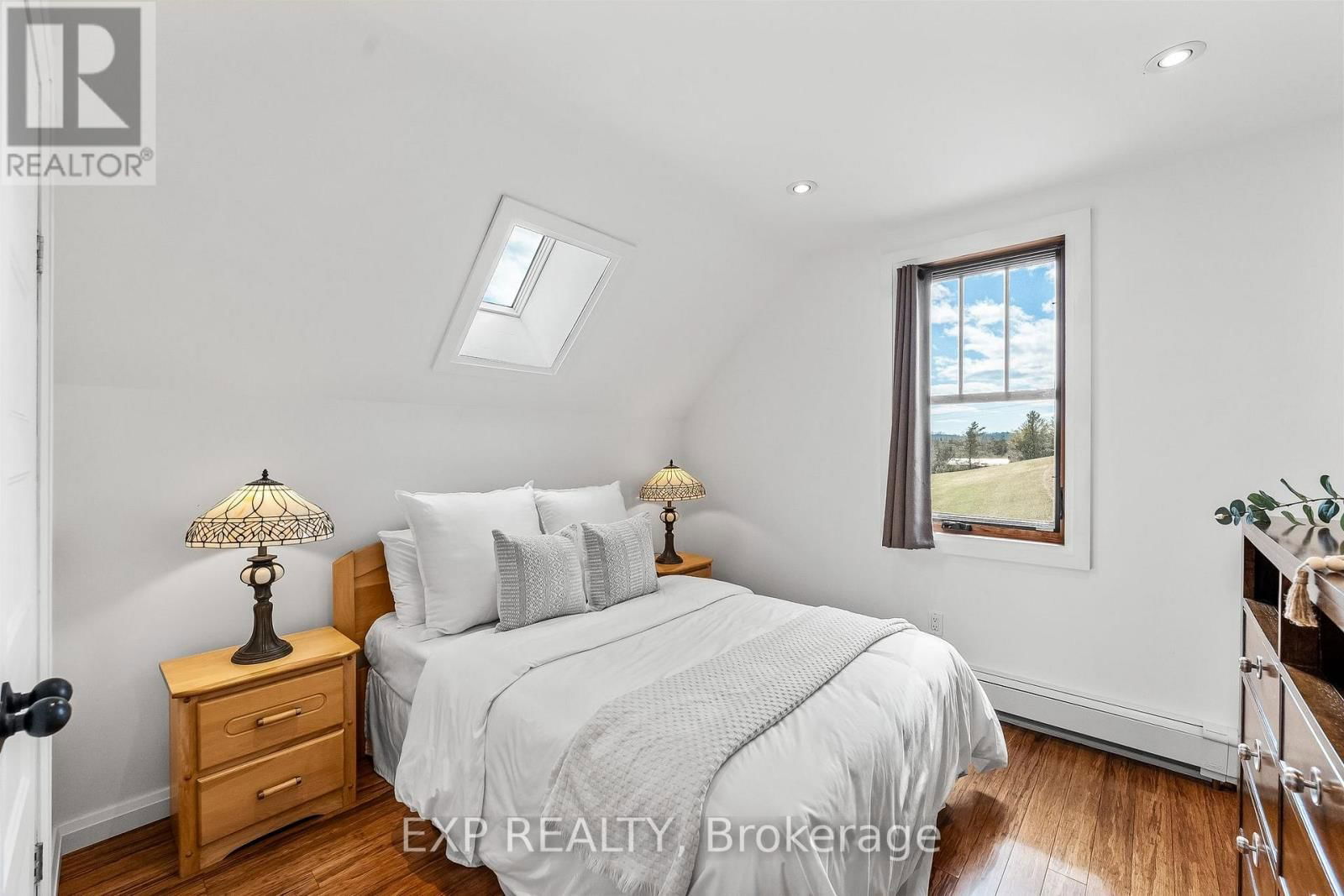 106 VICTORIA STREET Image 28