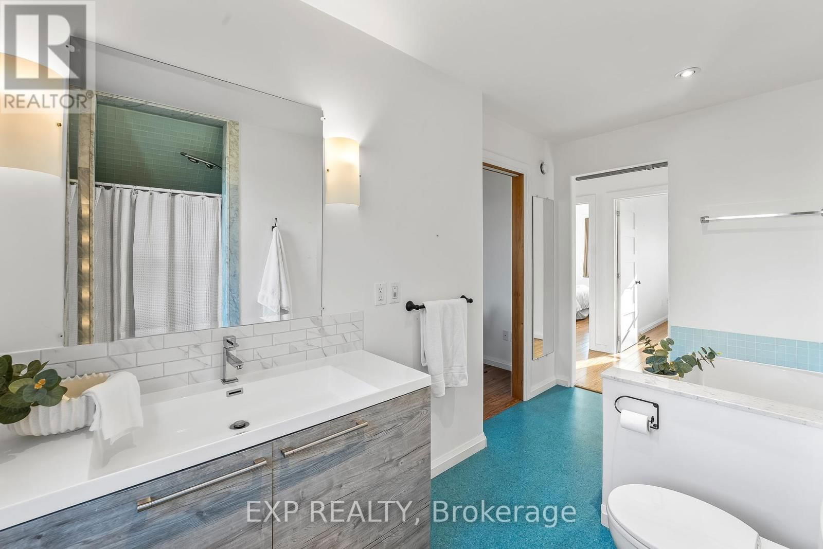106 VICTORIA STREET Image 34