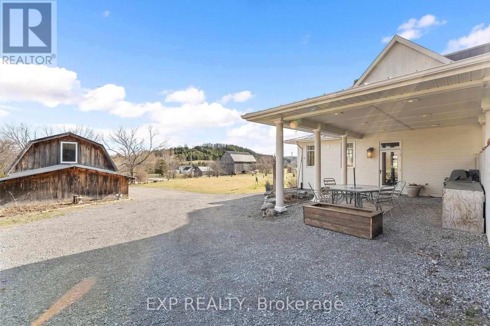 106 VICTORIA STREET Image 7