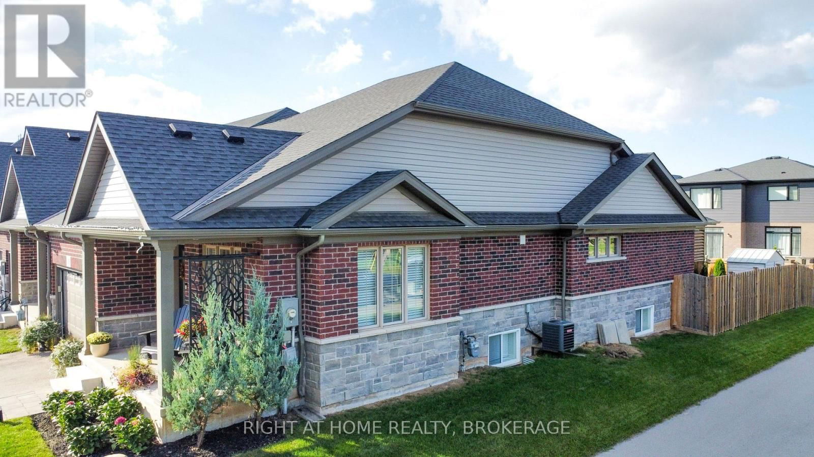 149 ACACIA ROAD Image 44