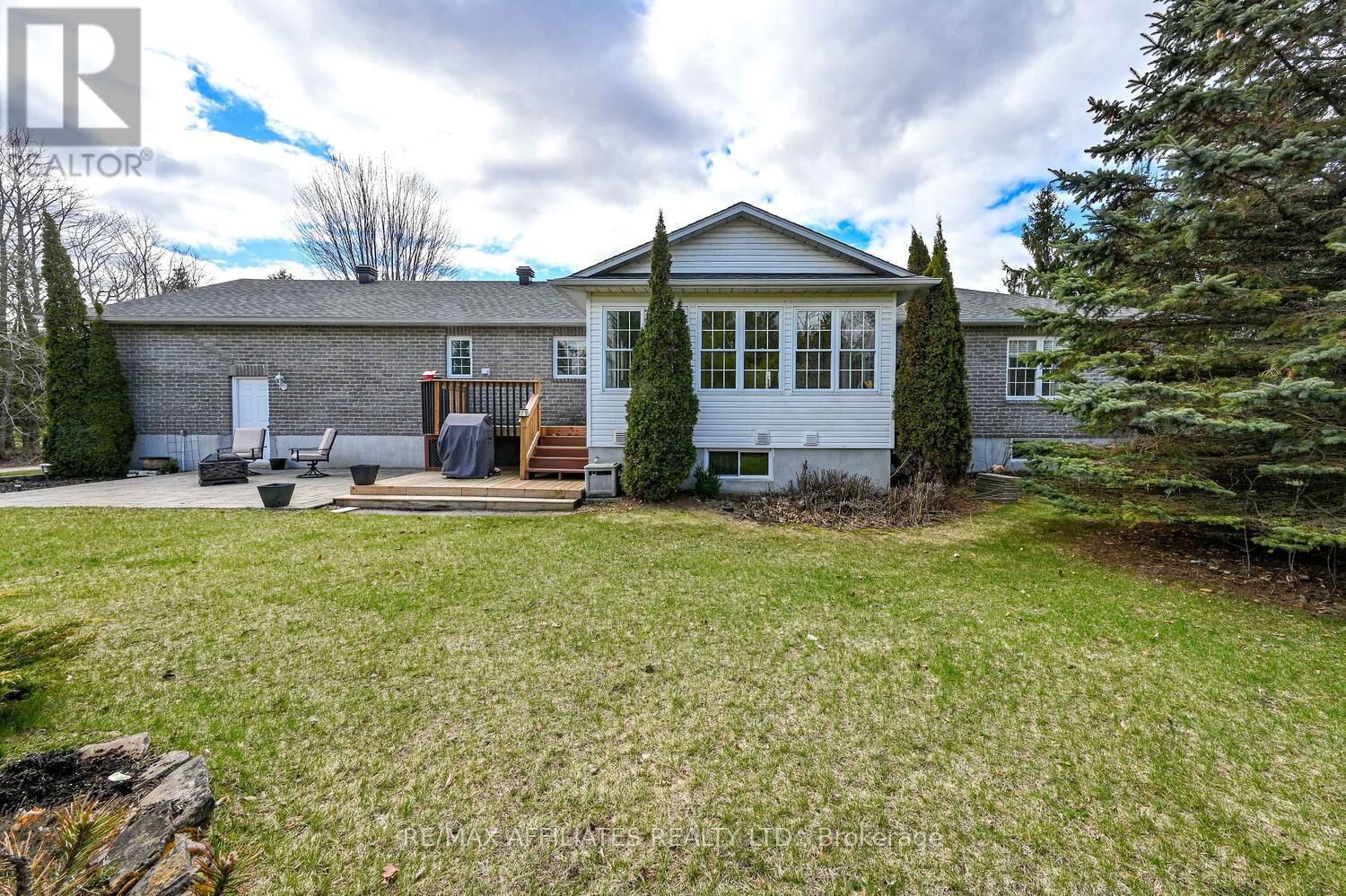10 TUDOR CIRCLE Image 42