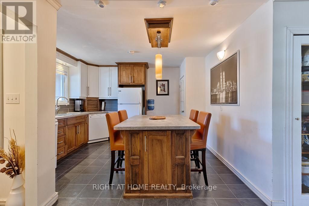 152 LAURIER AVENUE Image 13