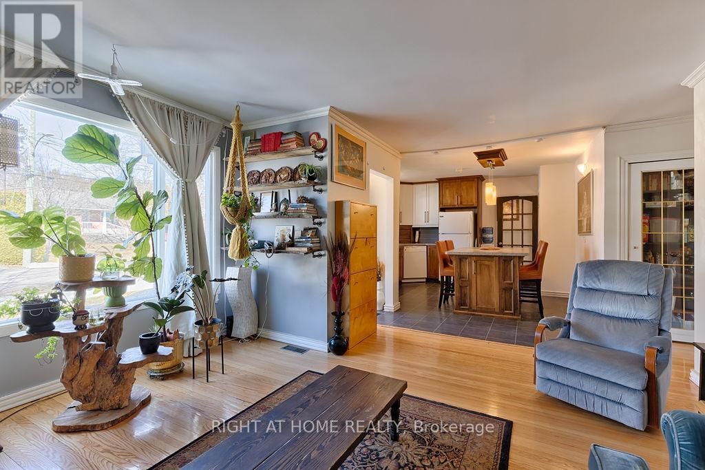152 LAURIER AVENUE Image 22